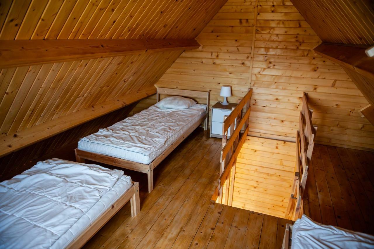 Pod Debami Wicie- Domki Drewniane Nad Morzem Wicie  Exteriör bild