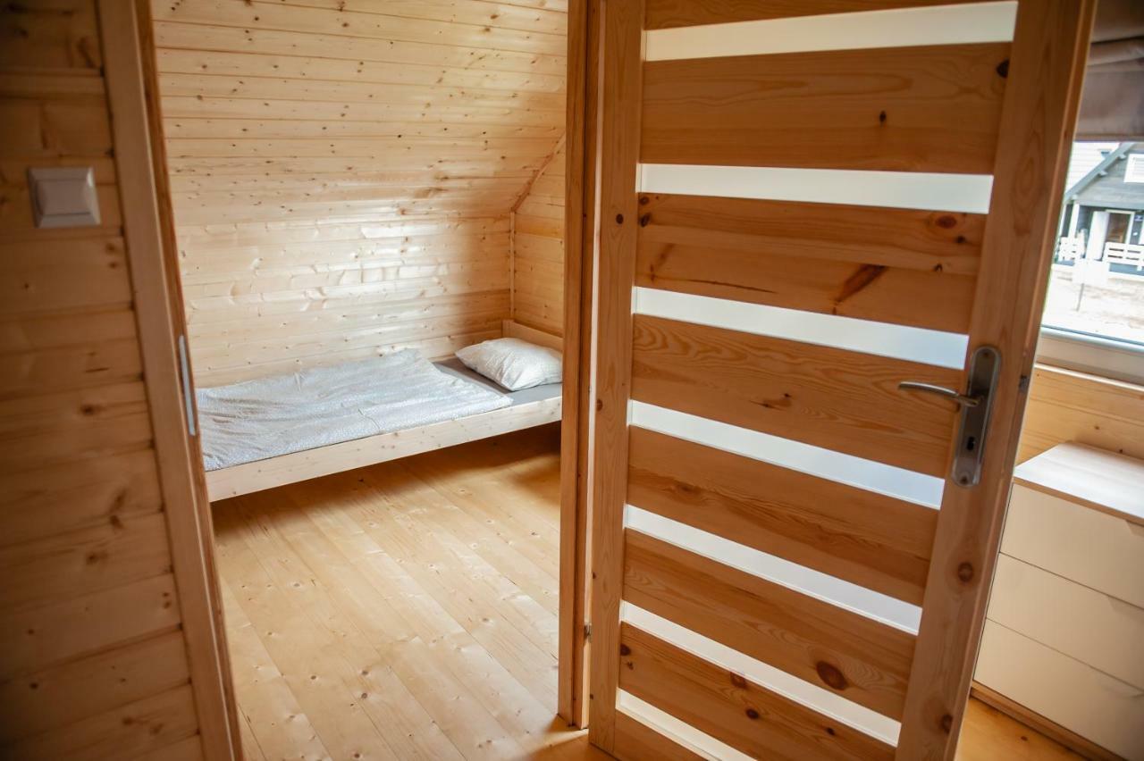 Pod Debami Wicie- Domki Drewniane Nad Morzem Wicie  Exteriör bild