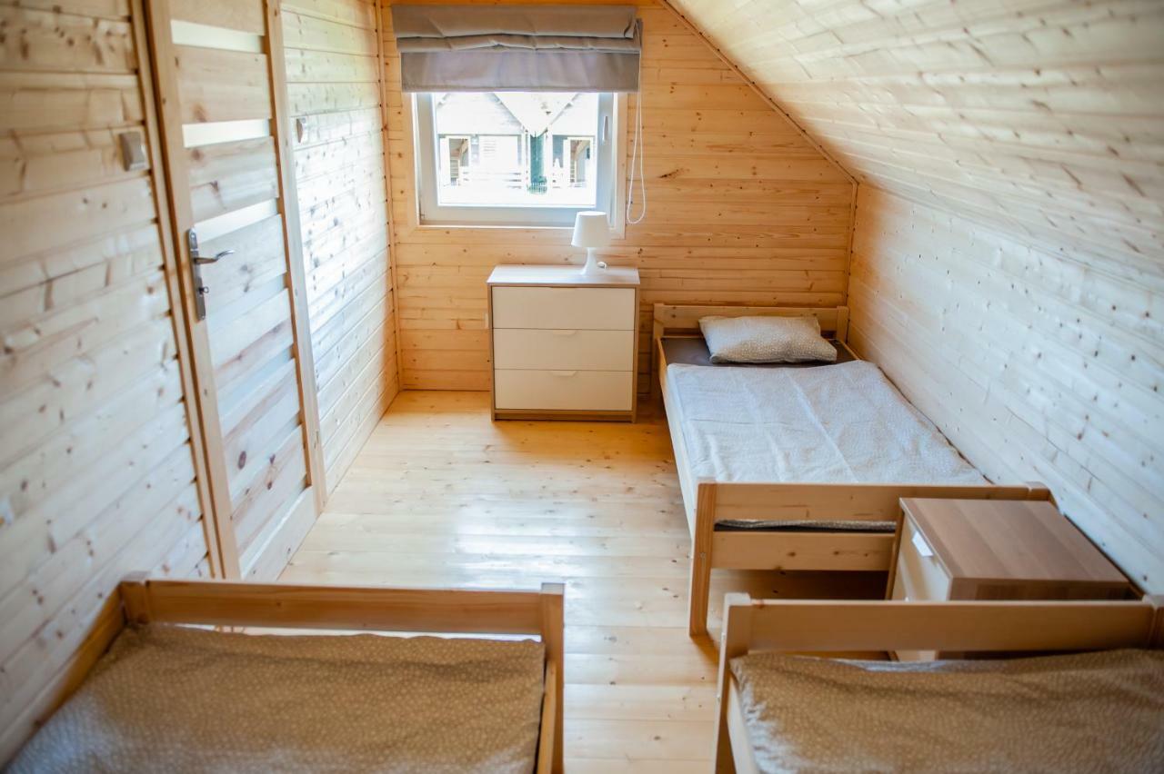 Pod Debami Wicie- Domki Drewniane Nad Morzem Wicie  Exteriör bild